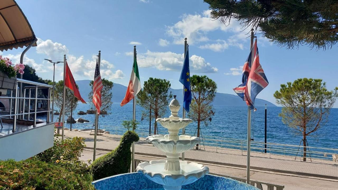 Hotel New York Vlorë Esterno foto