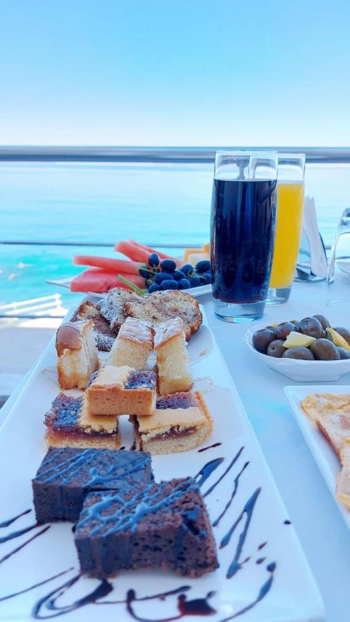 Hotel New York Vlorë Esterno foto