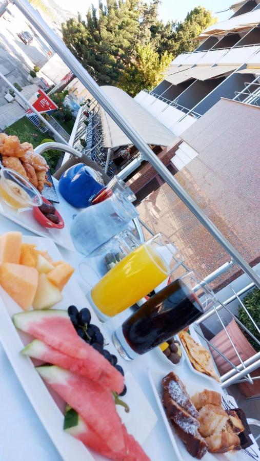 Hotel New York Vlorë Esterno foto