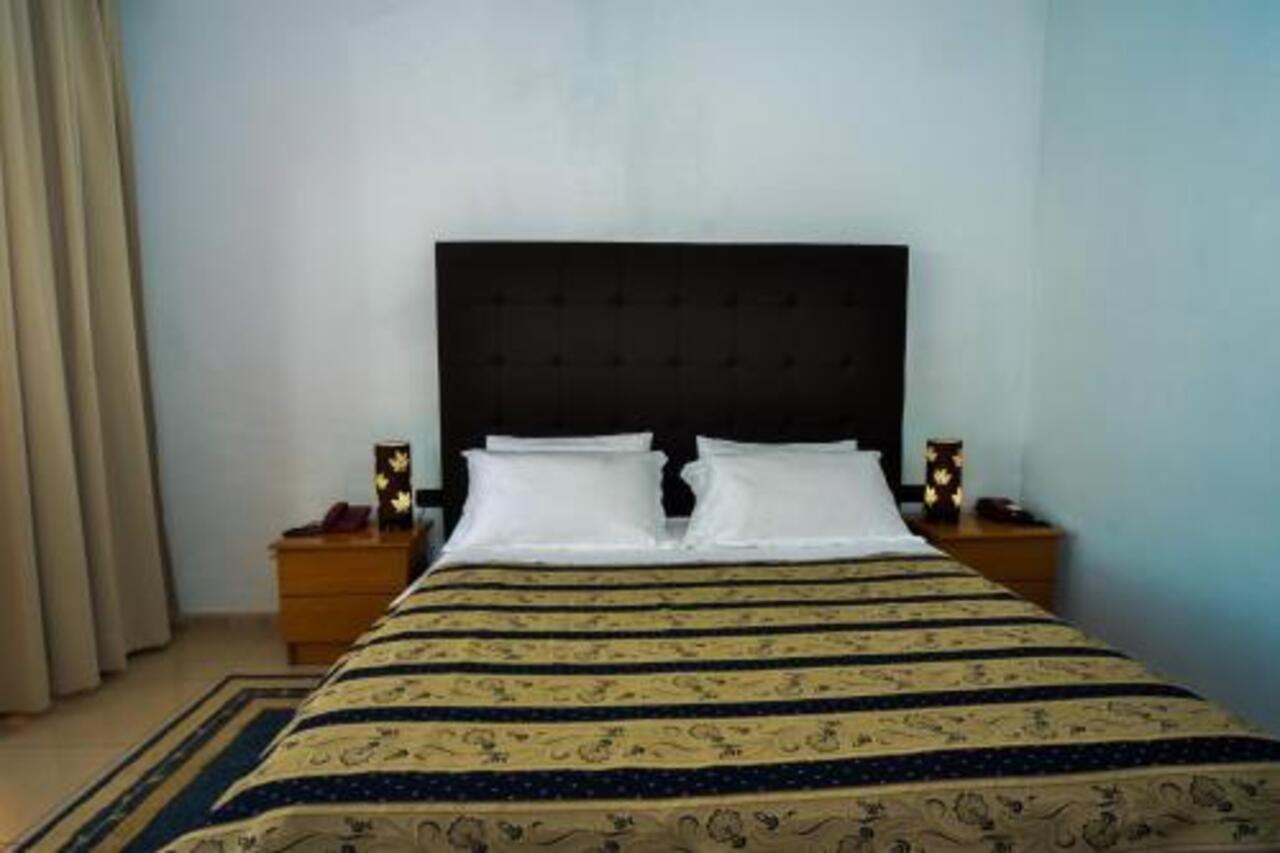 Hotel New York Vlorë Esterno foto