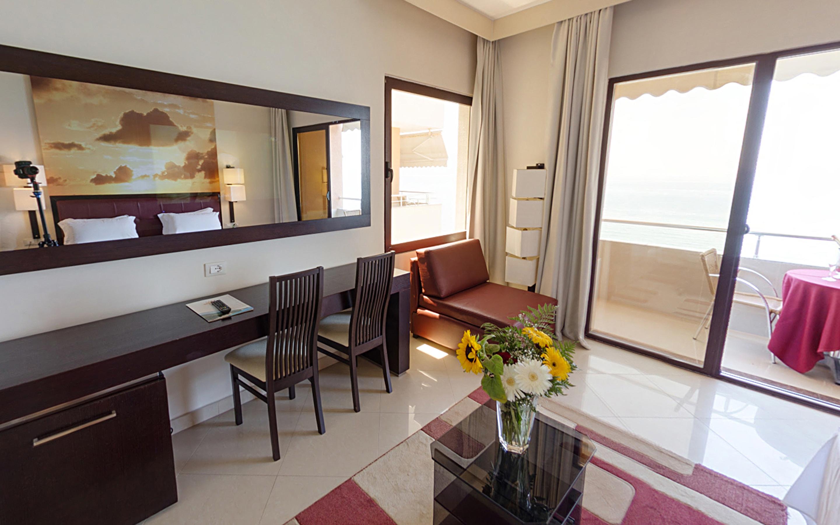 Hotel New York Vlorë Esterno foto