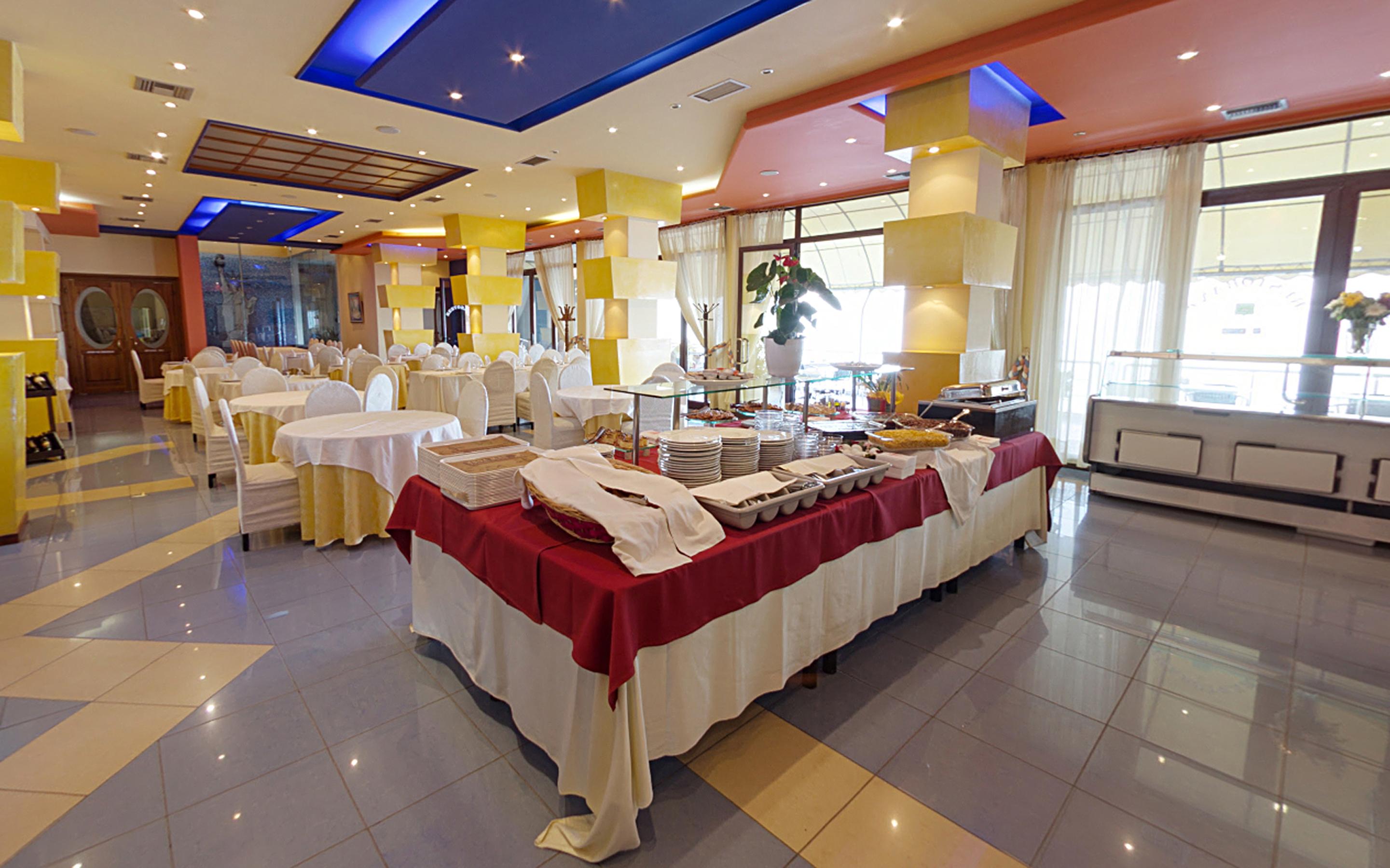 Hotel New York Vlorë Esterno foto