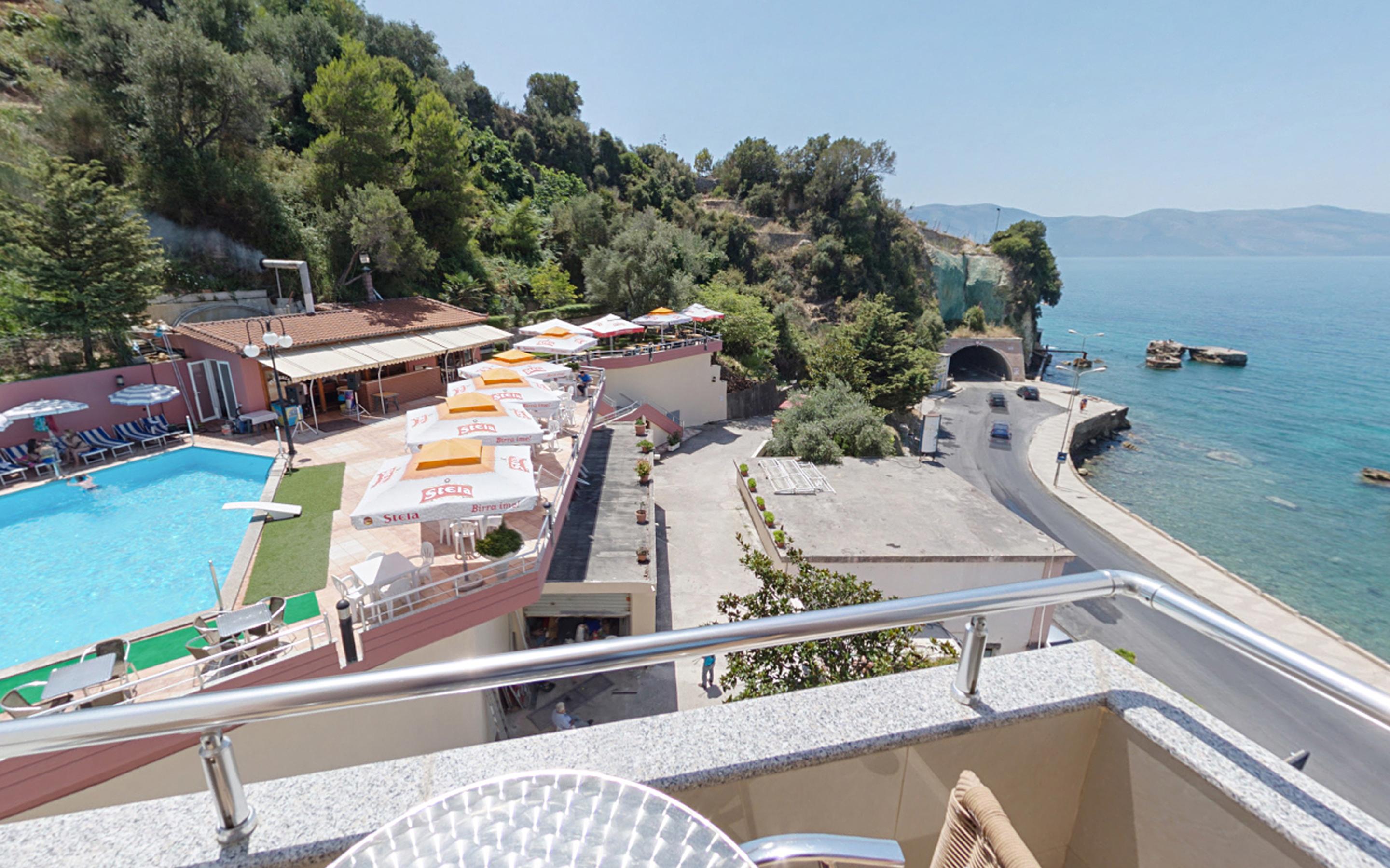 Hotel New York Vlorë Esterno foto