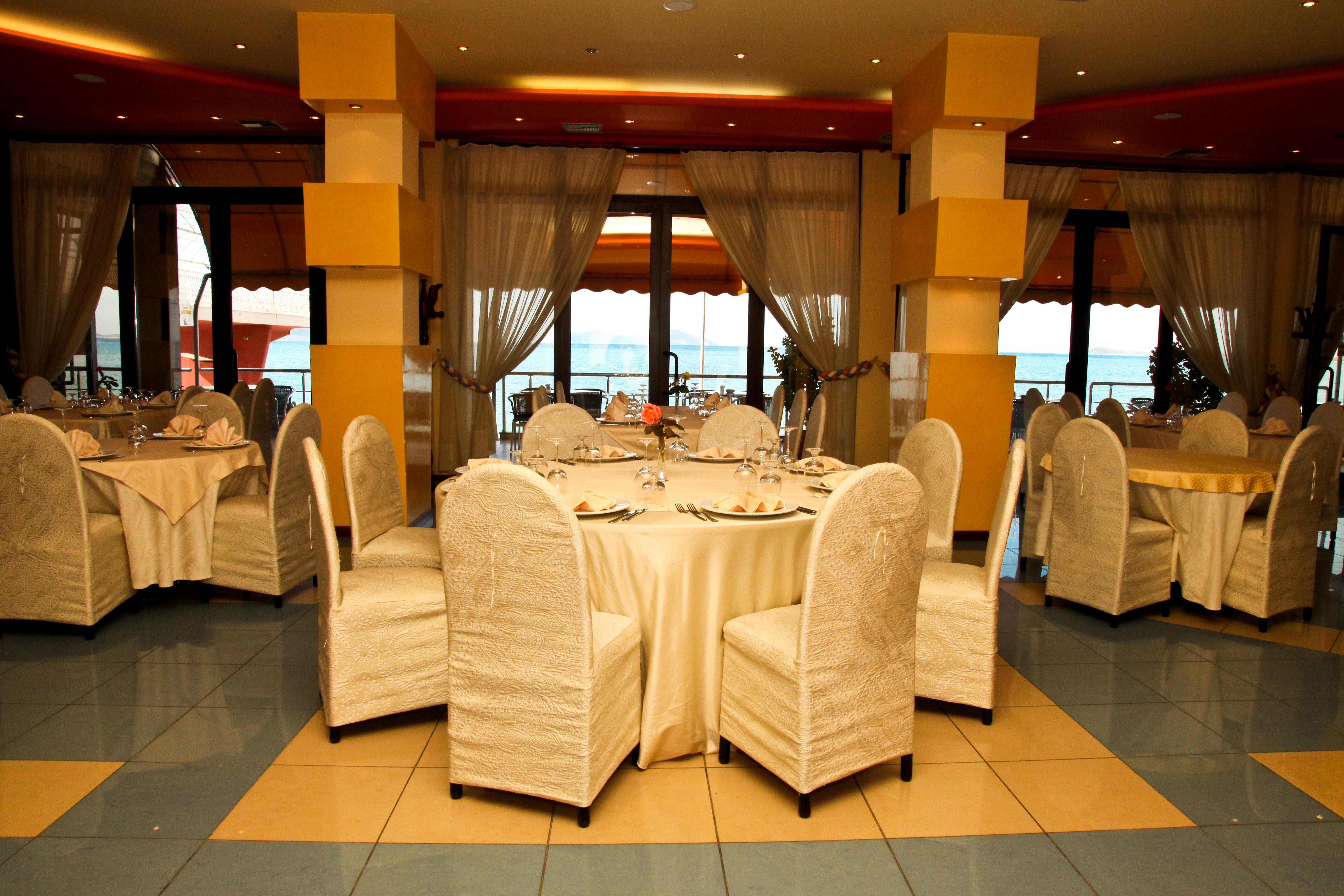 Hotel New York Vlorë Esterno foto