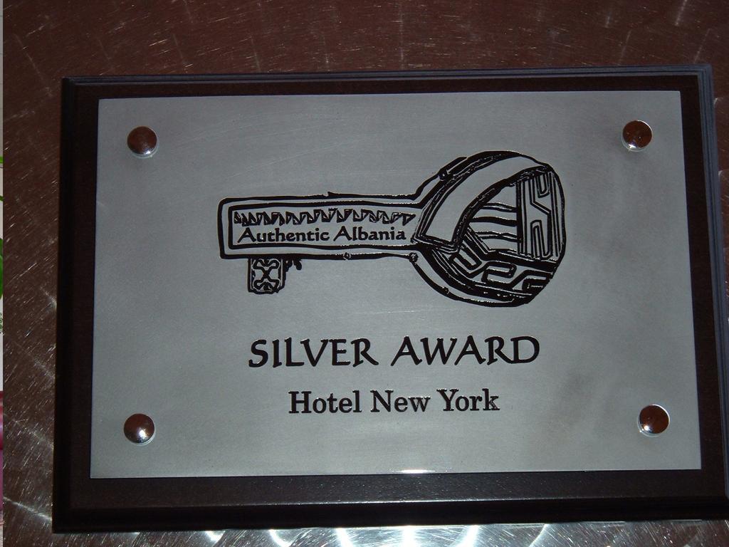 Hotel New York Vlorë Esterno foto