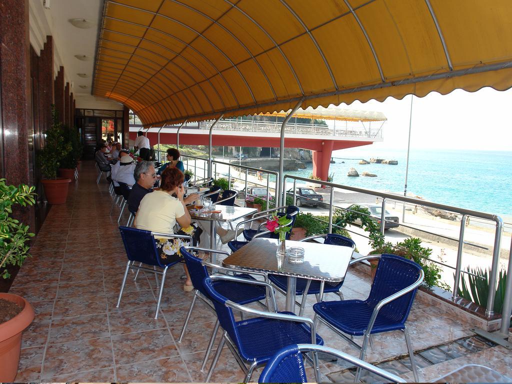 Hotel New York Vlorë Esterno foto