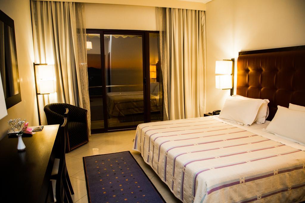 Hotel New York Vlorë Esterno foto